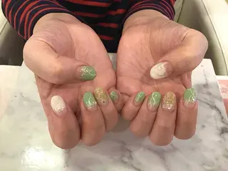 ネイル f'bloom  L’ecrinのネイルデザイン