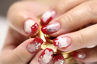 ネイル ママリンド　志村坂上店所属・しみ えんのネイルデザイン