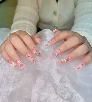 ネイル HIN NAILのネイルデザイン