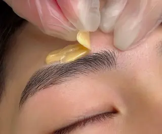 アイブロウ chacha Bla ncAmie店　大井のマツエク・マツパデザイン