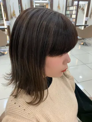 セミロング カラー ママ美容師まつげ 🤍まき🤍のマツエク・マツパデザイン