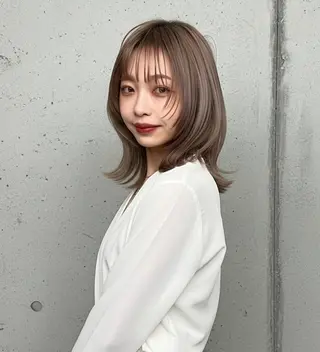 ミディアム 🌼U24 ヘアデザインラボのヘアスタイル