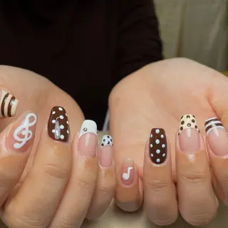 ネイル 成塚 雅香のネイルデザイン