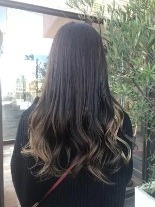 ロング EARTH長岡 🌼渡辺まい🌼のヘアスタイル