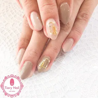 ネイル tiarynail K Kのネイルデザイン