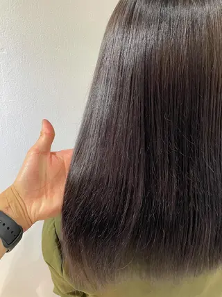 セミロング カラー eins.hair所属・過去一の柔髪ヘア 🌿einshairのヘアスタイル