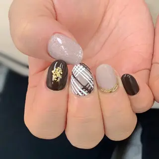 ネイル アトリエ　ミモザ所属・いまむら あかりのネイルデザイン