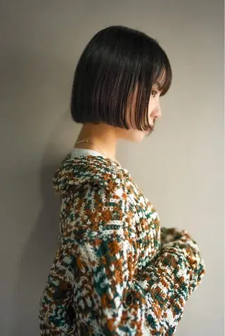 ミディアム カラー THE DAY所属・AKI HASHIMOTOのヘアスタイル