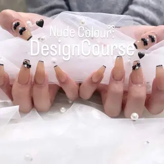 ネイル 🧁fein. nana🩵のネイルデザイン