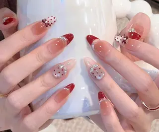 ネイル Pure&Rich Nailのネイルデザイン