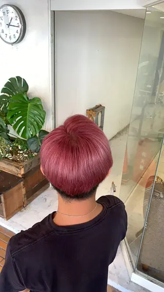 ショート L STUDIO心斎橋店所属・派手髪支持率No1 Eisukeのヘアスタイル