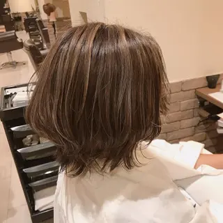 カラー 進 詩織のヘアスタイル