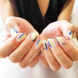 ネイル Petit Fleur所属・青柳 亜梨奈のマツエク・マツパデザイン