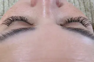 マツエク・マツパ Lily Eye&Nailのネイルデザイン