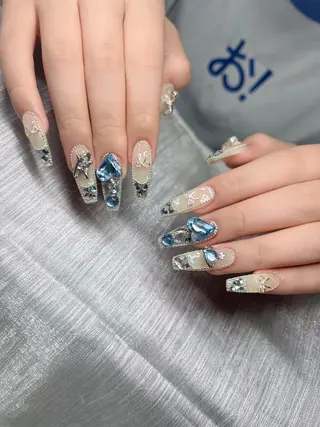 ネイル Lee Nailsのネイルデザイン