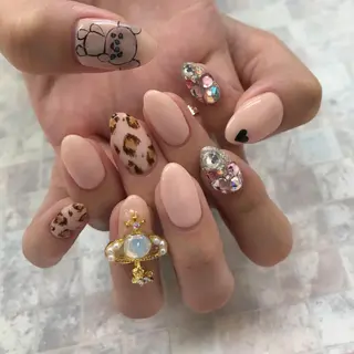 ネイル 五十嵐 美智のネイルデザイン