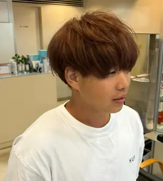 カラー ナナ/大阪心斎橋/ レイヤーカットのヘアスタイル