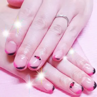 ネイル Roger 舞のネイルデザイン