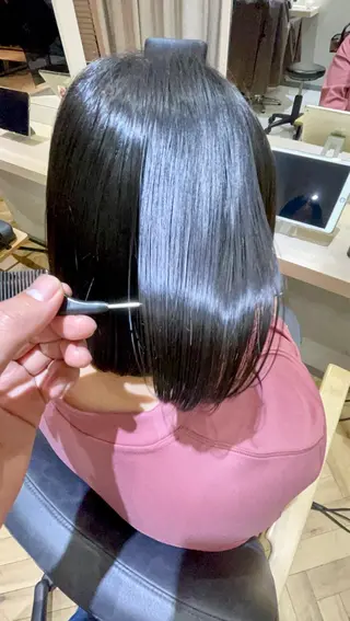 ミディアム カラー Zina 福岡天神所属・フェイスレイヤー/ 小顔/髪質改善　関のヘアスタイル