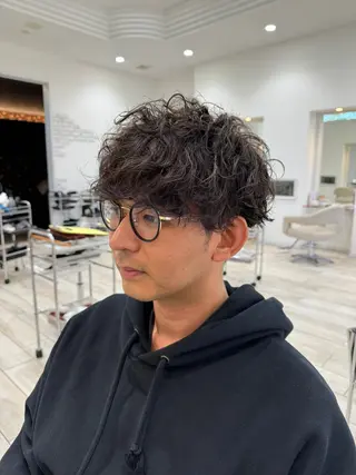 パーマ メンズ 岐阜メンズパーマ 伊藤瑠星のヘアスタイル