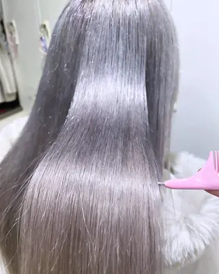 ロング カラー 𝐲𝐮𝐮𝐦𝐢 エクステ/ 艶カラーのヘアスタイル