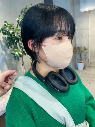 ショート カラー Yahiko ハイトーンのヘアスタイル