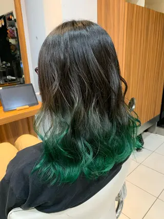 セミロング カラー 脱白髪染め美容師 竹内涼乃のヘアスタイル