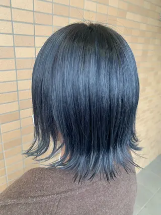 ショート カラー ヒヨシ ルナのヘアスタイル