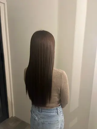 ロング 山本 彩香のヘアスタイル