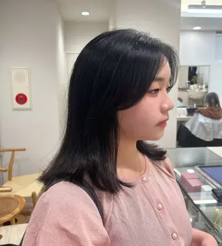 ミディアム 透明感/ベージュ /kazui🐈のヘアスタイル