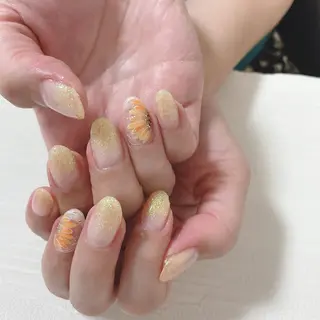 ネイル レ ティリンのネイルデザイン