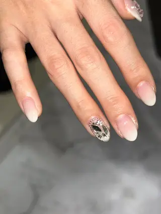 ネイル Nailsalon enju 新大阪店所属・enju rina🦋のネイルデザイン