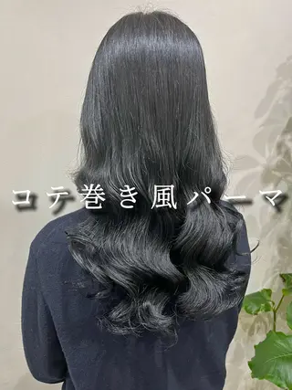 ロング カラー パーマ 波巻きウェーブ 韓国風パーマ 纐纈のヘアスタイル