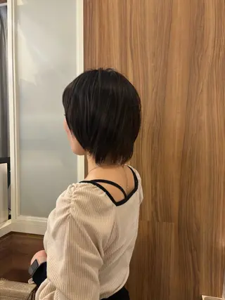 ミディアム 石川 幸呼のヘアスタイル