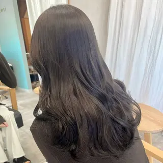 ロング カラー irwi/イルウィ所属・miku🎀門前仲町 ブリーチ・レイヤーのヘアスタイル