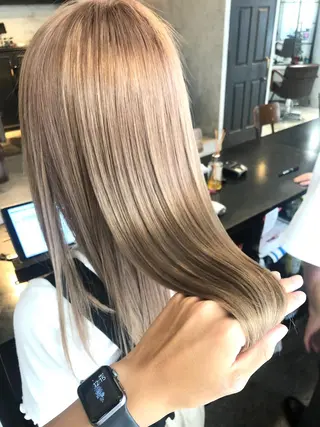 ロング SALOWIN 表参道所属・シンカ 表参道のヘアスタイル