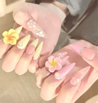 ネイル 山科駅徒歩3分❣️ 代表　紗恵子のネイルデザイン