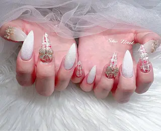 ネイル She   Nail所属・ISA_ BELLAのネイルデザイン