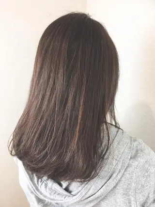 セミロング ブリーチなしダブル/ レイヤーカット 小棹のヘアスタイル