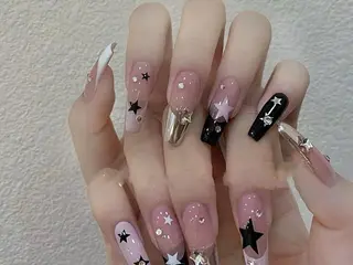 ネイル Rei  🌙のネイルデザイン