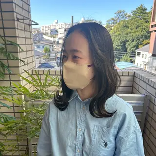 ミディアム 艶カラー/レイヤー /メンズ/マツエクのヘアスタイル