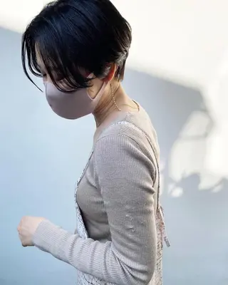 ショート カラー tonari 梅田、中崎町のヘアスタイル