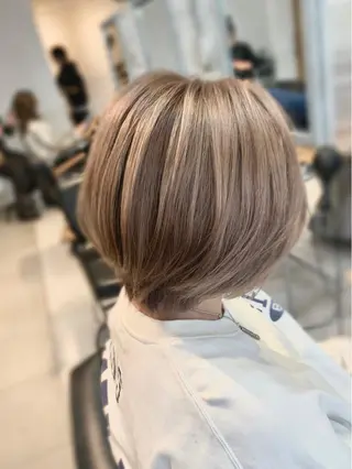 ショート カラー 🤍🐰韓国ヘア/ レイヤー🤍菅原麻里のヘアスタイル