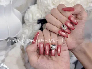 ネイル ✨Nailsalon Vi+✨のネイルデザイン