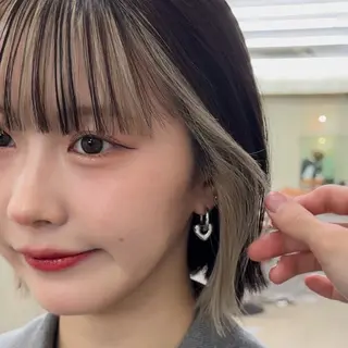 ショート カラー 顔周り/レイヤー/ 透明感/みっきーのヘアスタイル