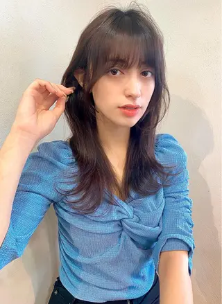 セミロング 大人可愛いレイヤー 大田のヘアスタイル