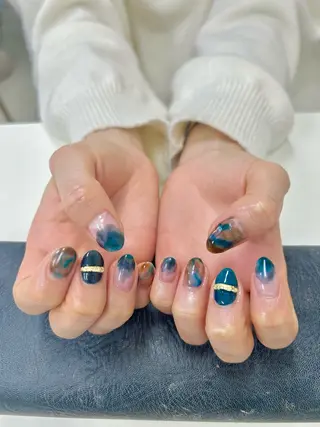 ネイル ネイルサロンエーナイン札幌大通本店所属・宇野 舞美のネイルデザイン