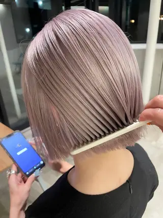 ショート カラー ヘアアレンジ ミニボブ/ブリーチ 🌈MISATOのヘアスタイル