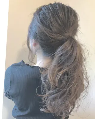 カラー ヘアアレンジ 🌼志岐 恵🌼のヘアスタイル