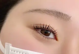 マツエク・マツパ Salon de milly ヨシザキの眉毛・アイブロウイメージ